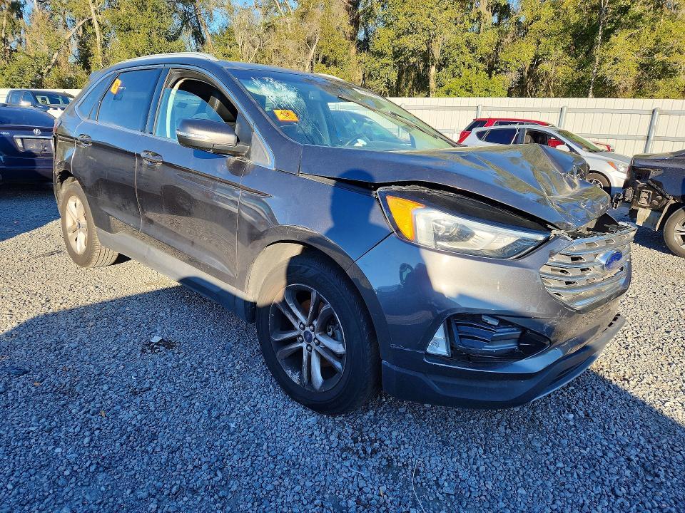 2020 Ford Edge sel