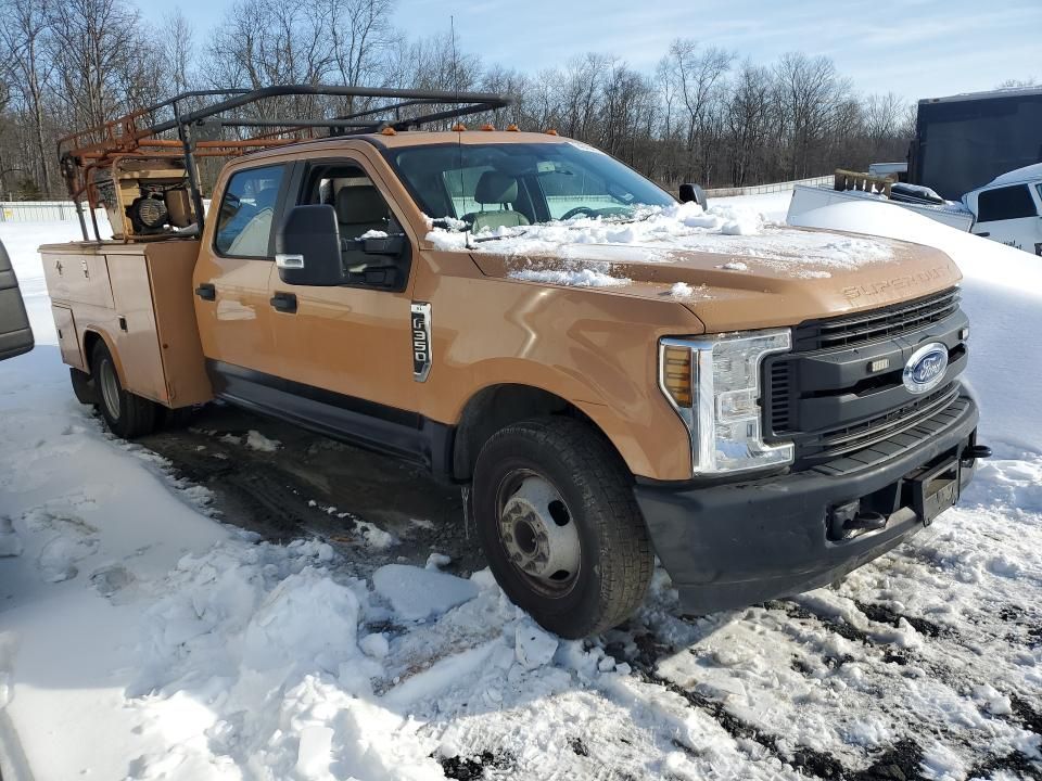 2018 Ford F350 Super Duty Utility / Service Truck