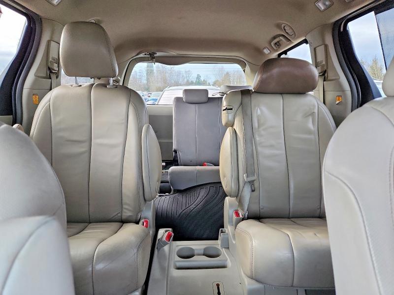 2013 Toyota Sienna xle