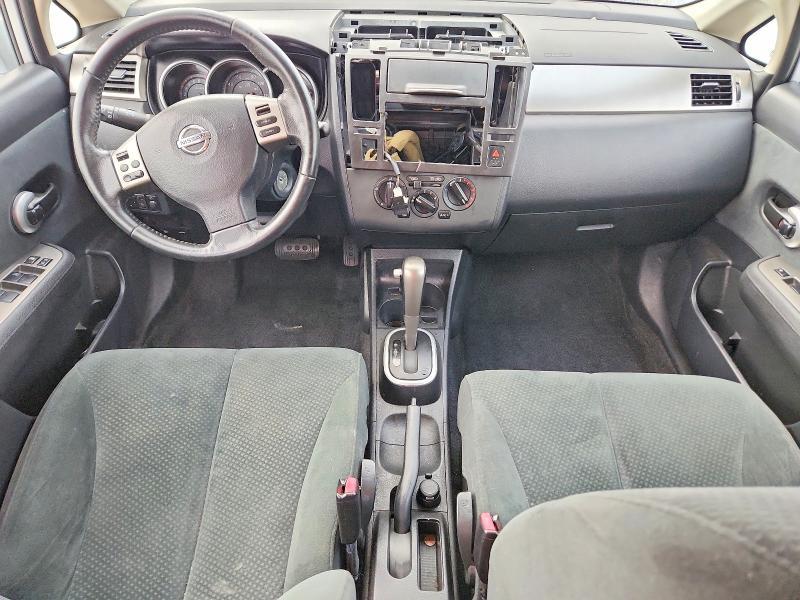 2012 Niss Versa s