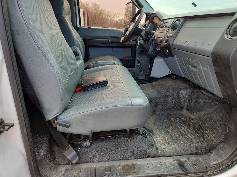 2018 Ford F750 Super Duty Flatbed Truck