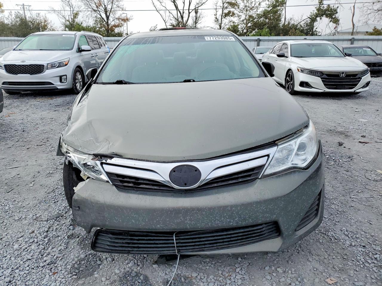 2014 Toyota Camry l