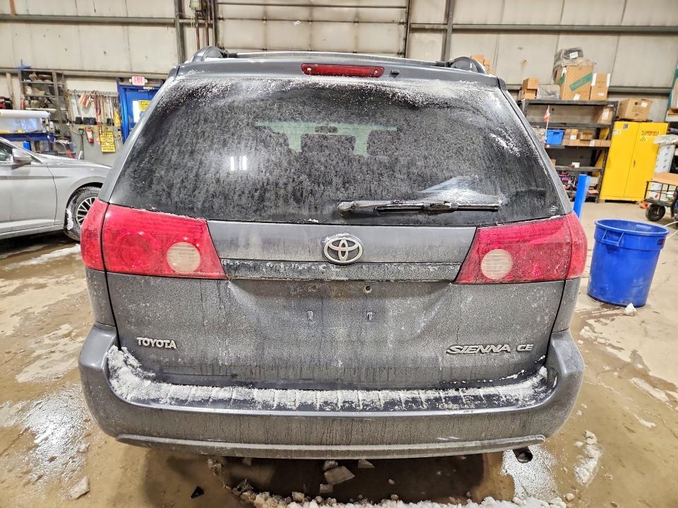 2006 Toyota Sienna ce