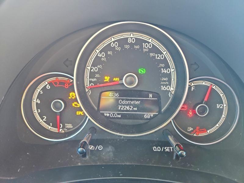 2019 Volkswagen Beetle s