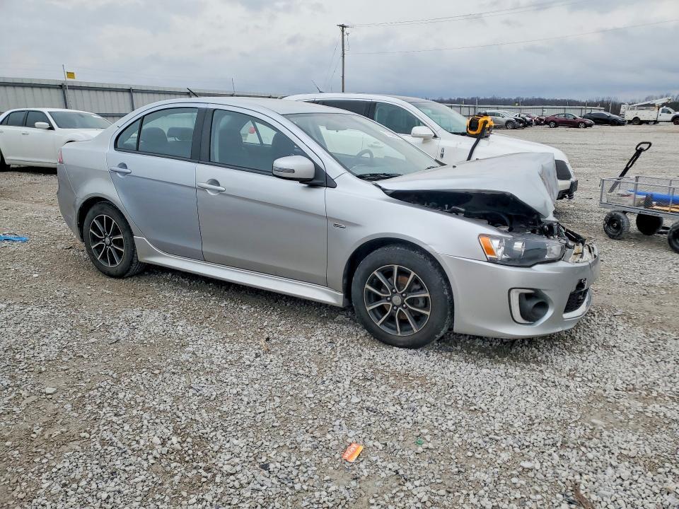 2017 Mitsubishi Lancer es