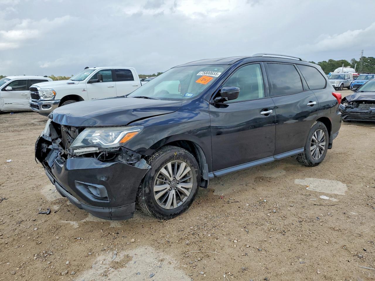 2020 Nissan Pathfinder s