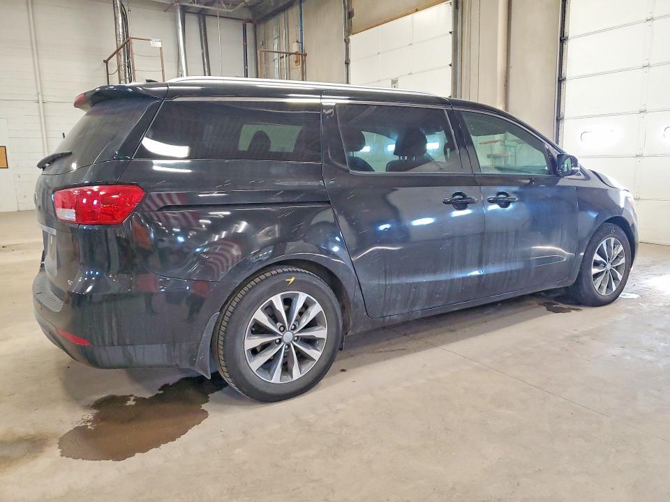 2017 KIA Sedona sx