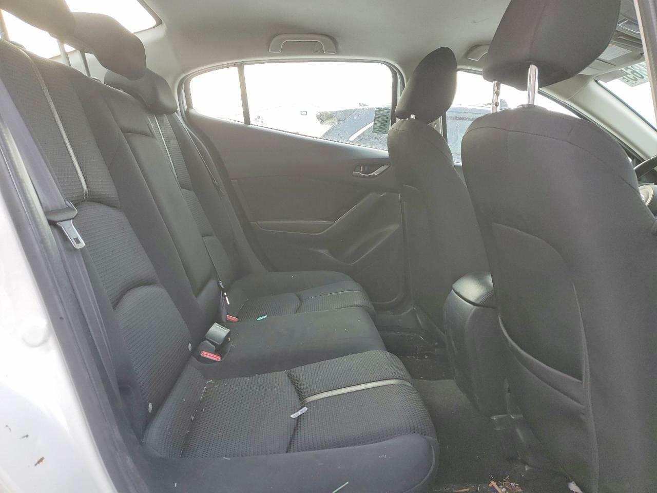 2018 Mazda 3 gs