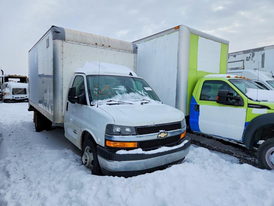 2019 Chevrolet Express box Truck