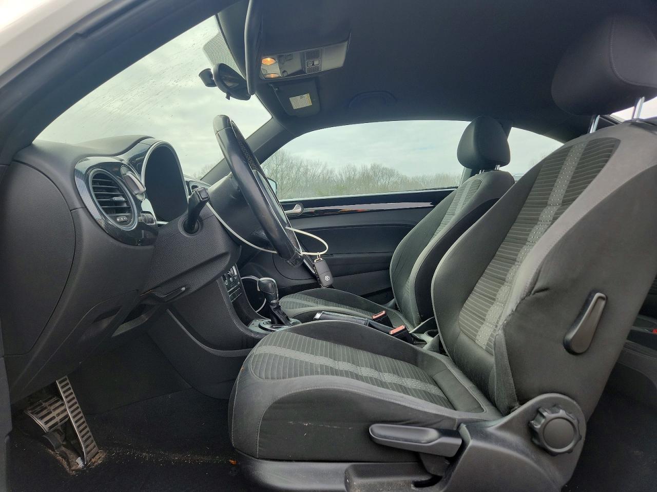 2012 Volkswagen Beetle Turbo
