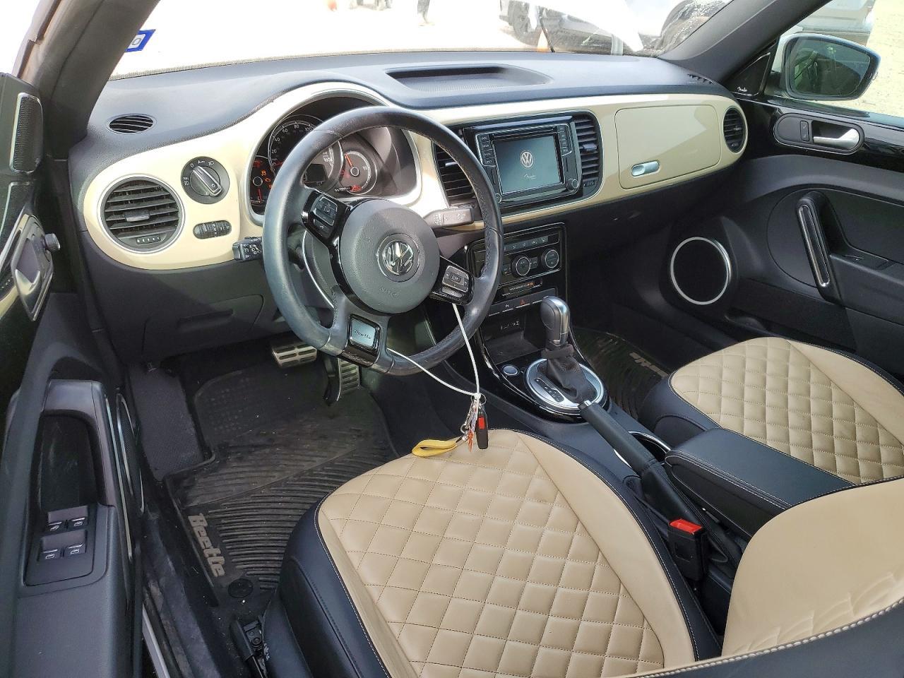 2019 Volkswagen Beetle s