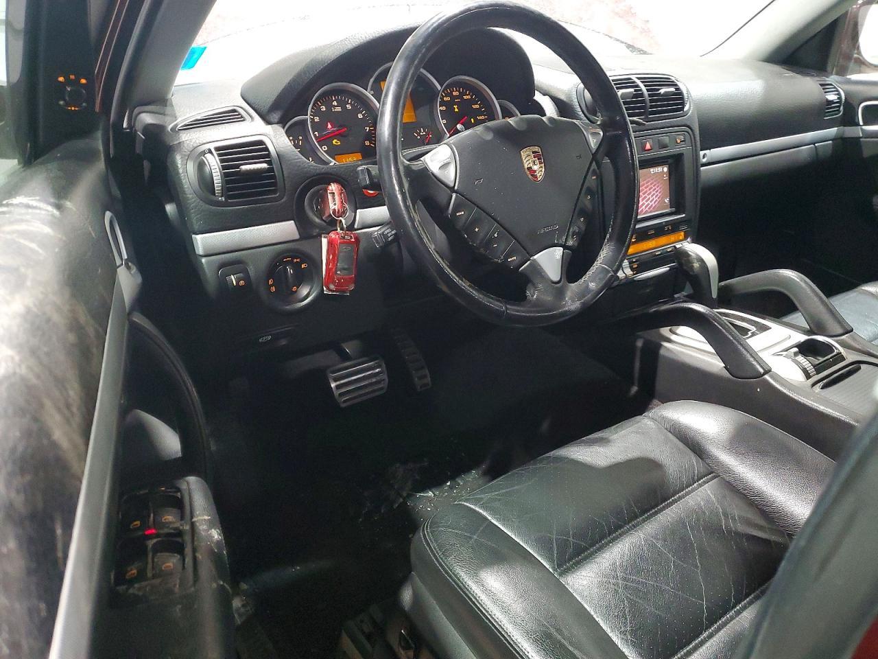 2005 Porsche Cayenne s