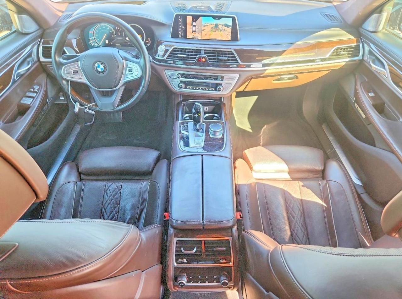 2016 BMW 750 xi