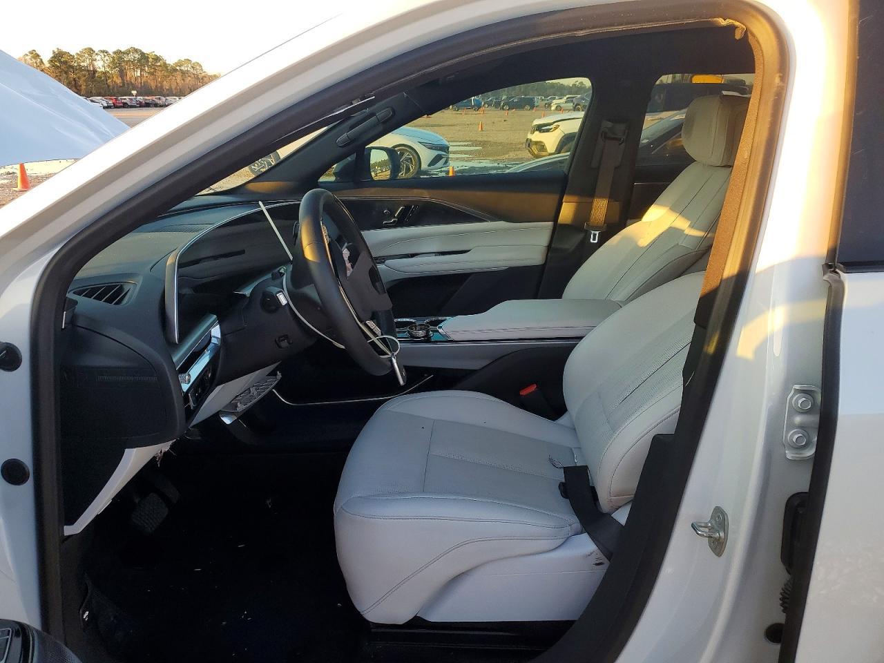 2024 Cadillac Lyriq Sport
