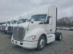 2015 Kenworth T680 Semi Truck