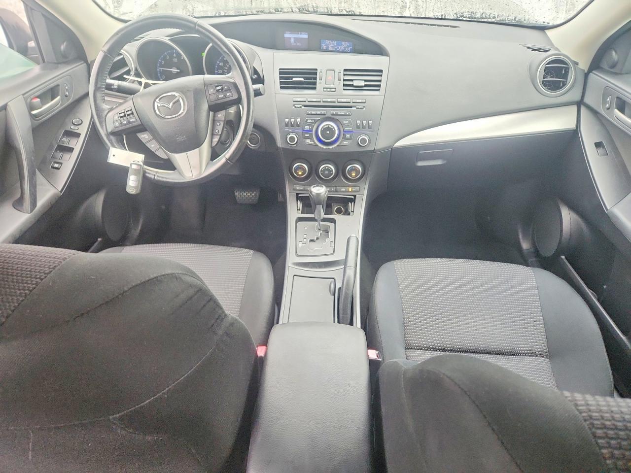 2013 Mazda 3 I