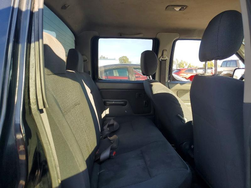 2003 Nissan Frontier Crew Cab XE