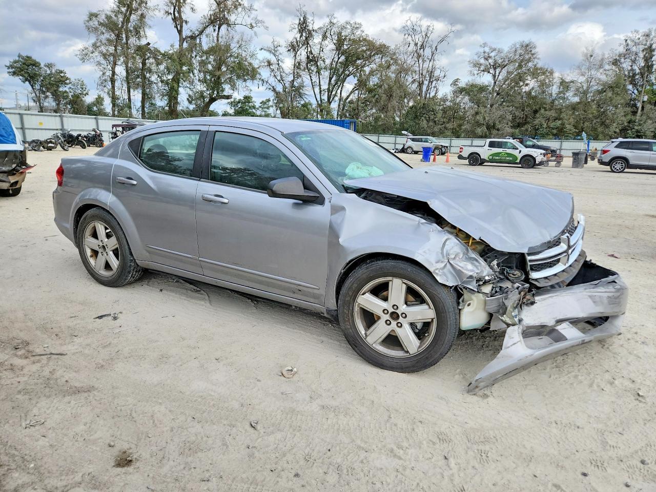 2013 Dodge Avenger se