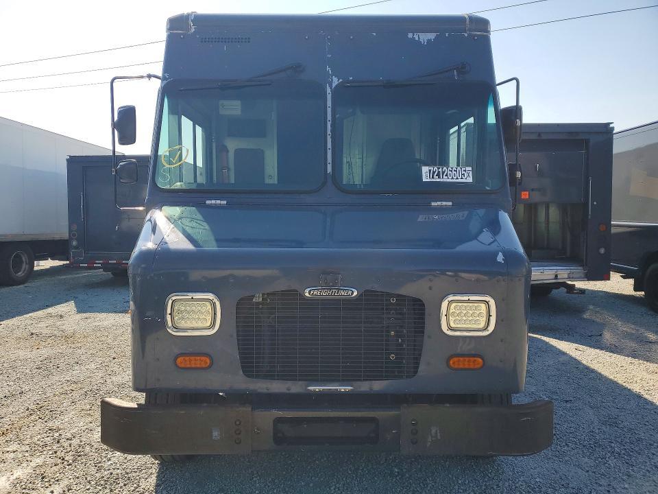 2020 Freightliner MT45 Chassis Delivery Truck