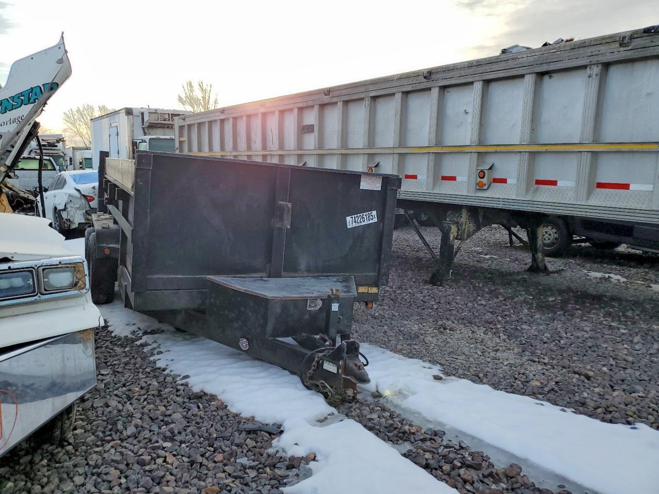2020 Quality Steel 8314D14K Dump Trailer