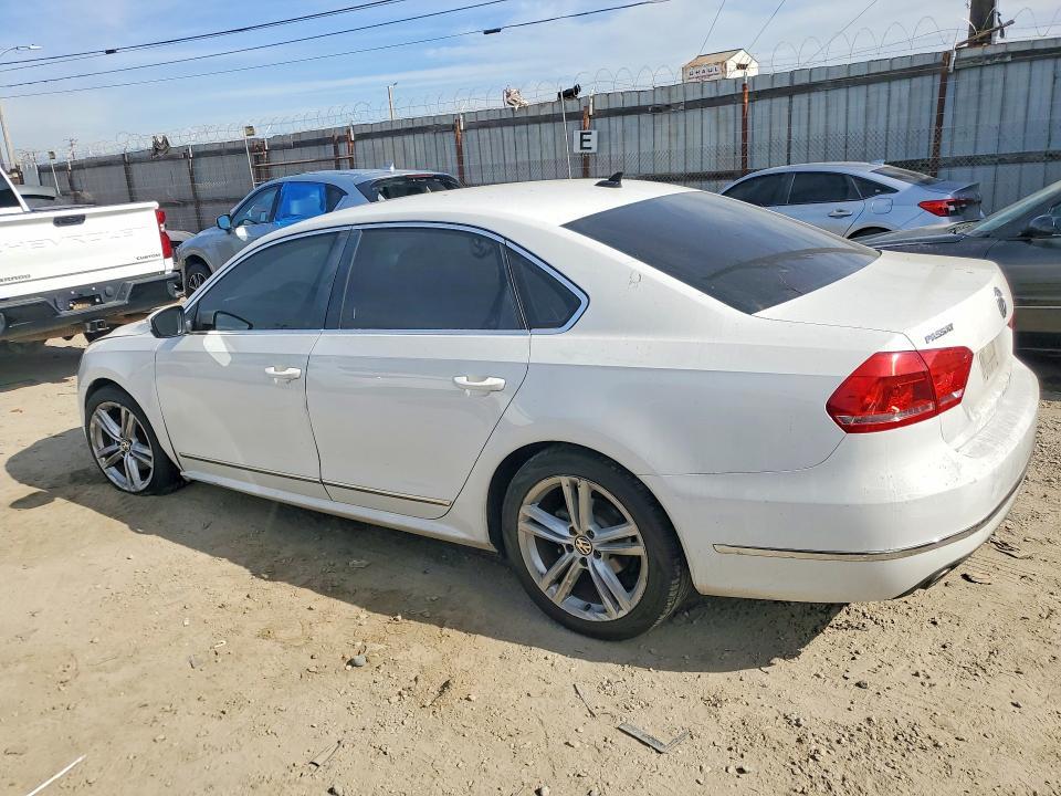 2013 Volkswagen Passat se