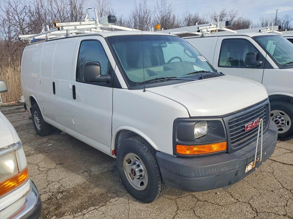2016 GMC Savana 2500 Cargo Utility / Service van