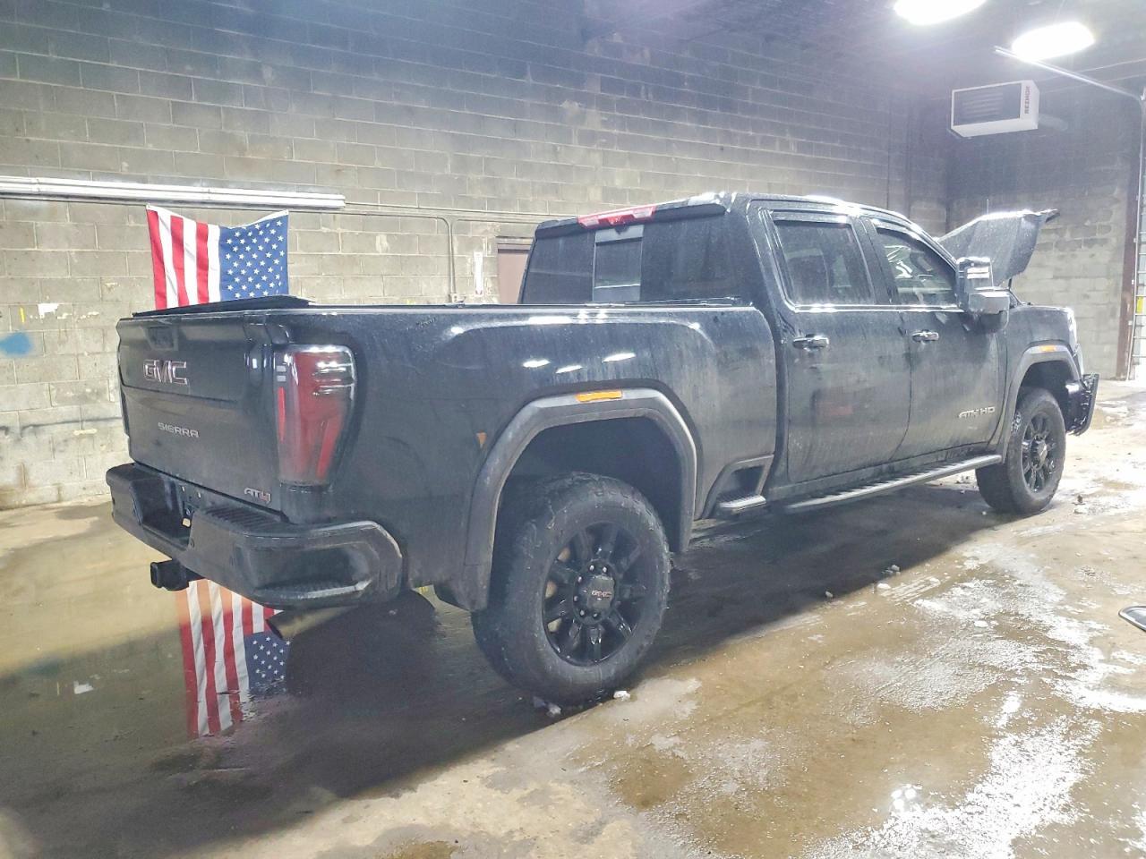2025 GMC Sierra K2500 AT4