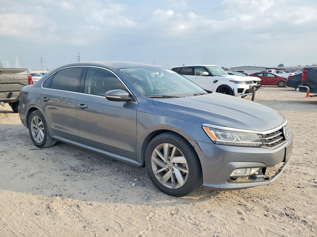 2018 Volkswagen Passat se