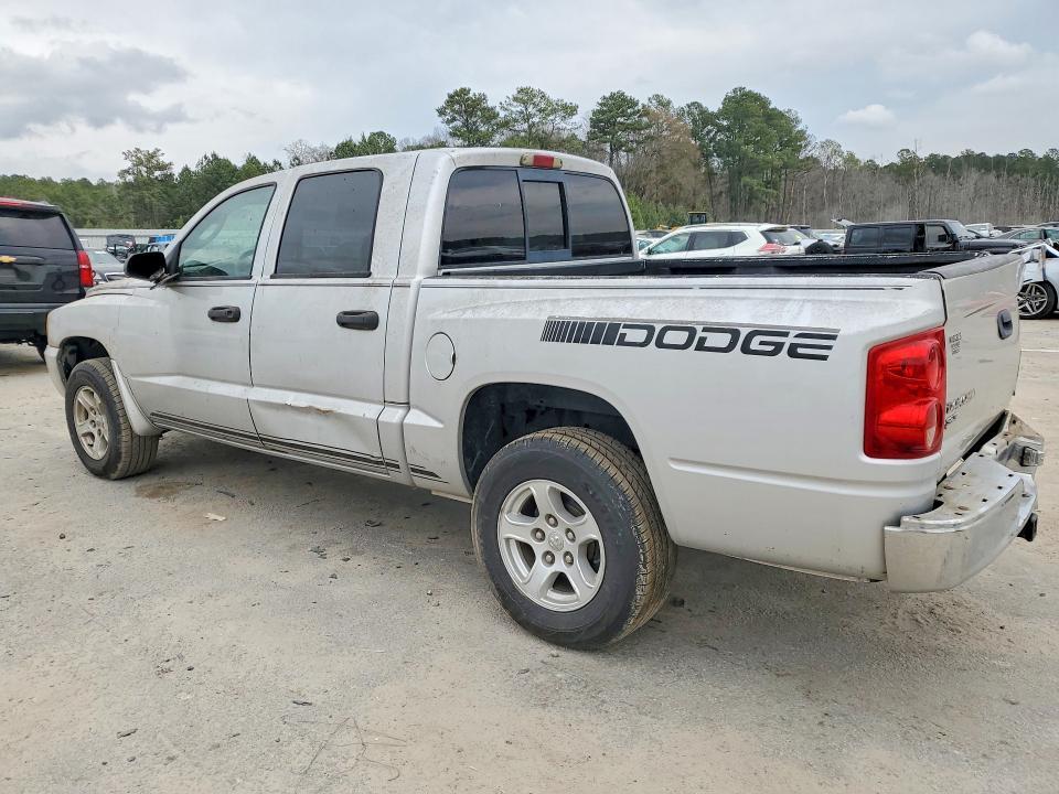 2005 Dodge Dakota Quad SLT