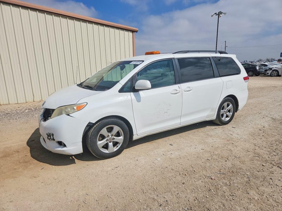2014 Toyota Sienna