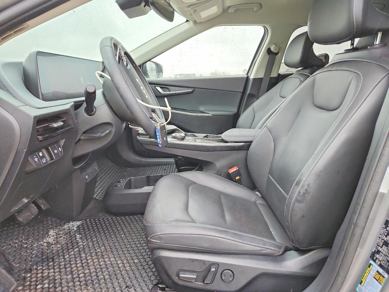 2022 KIA EV6 Light