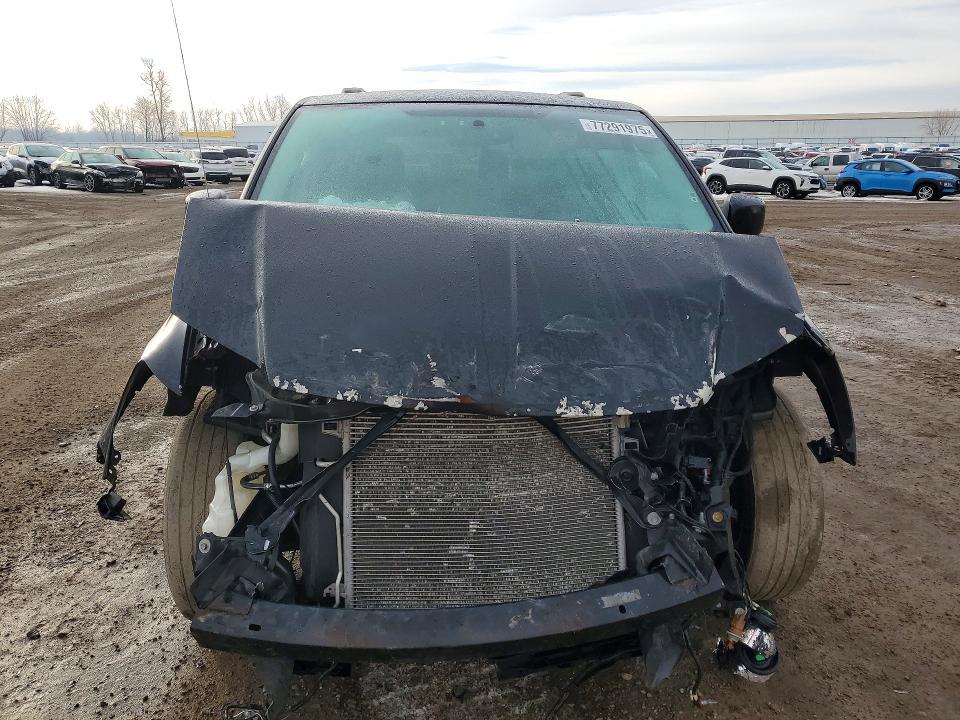 2016 Chrysler Town & Country Touring