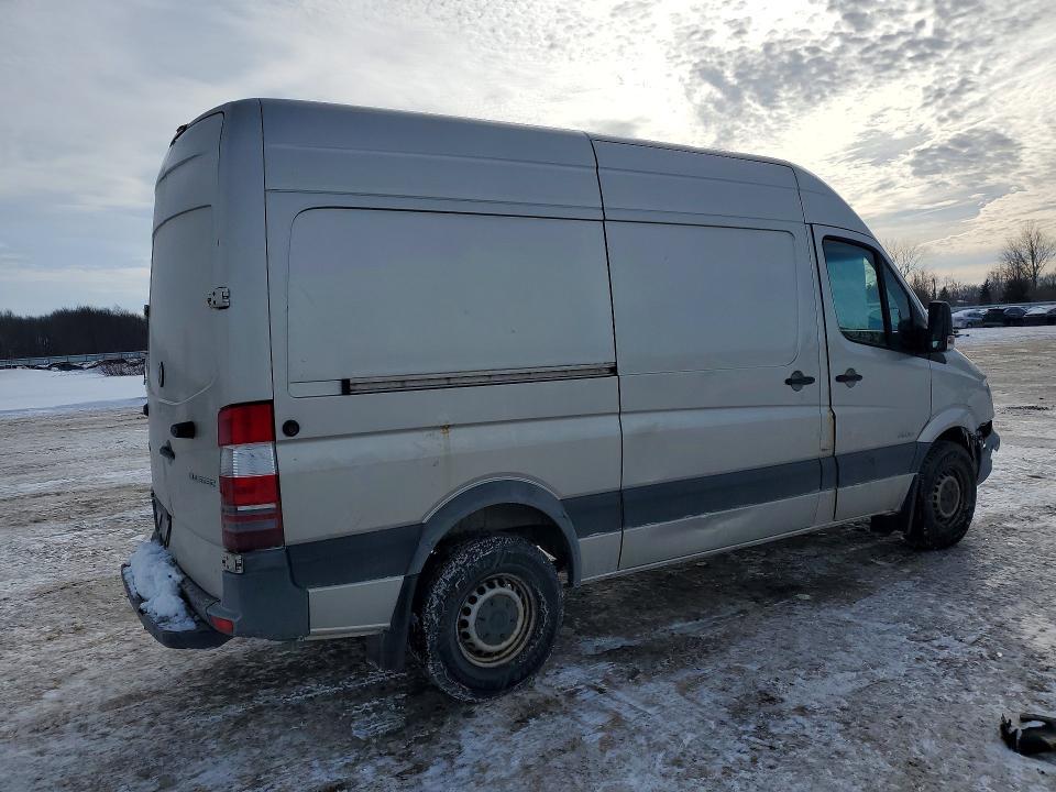 2016 Mercedes-Benz 2016 Mercedes Benz Sprinter 2500 Delivery van