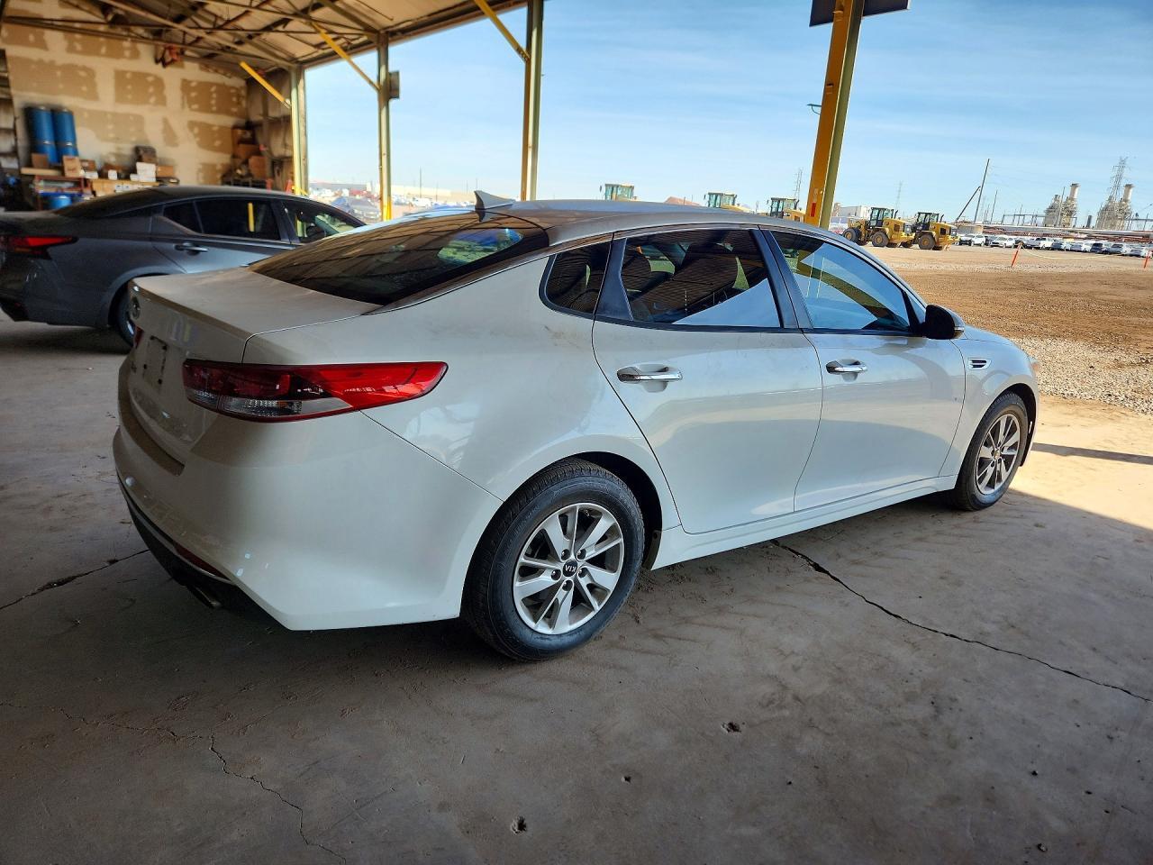 2016 KIA Optima lx