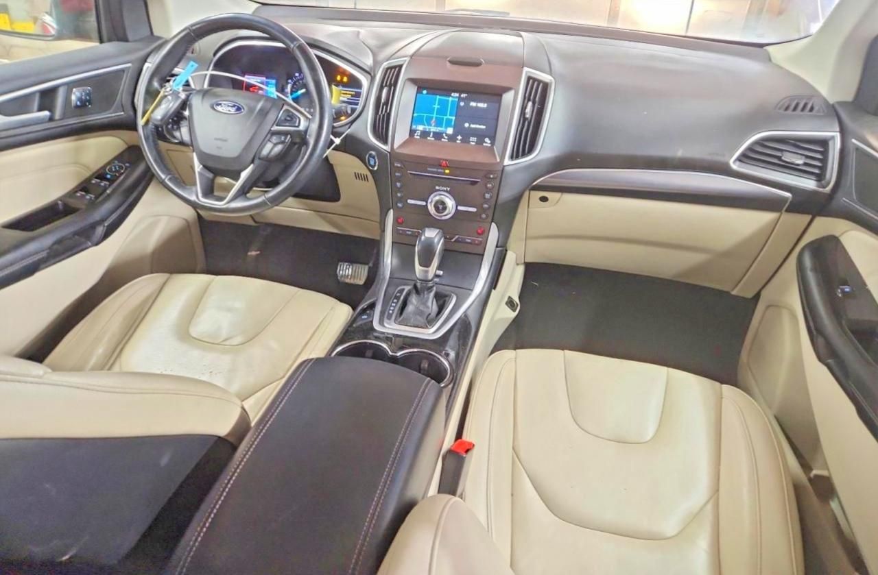 2017 Ford Edge Titanium