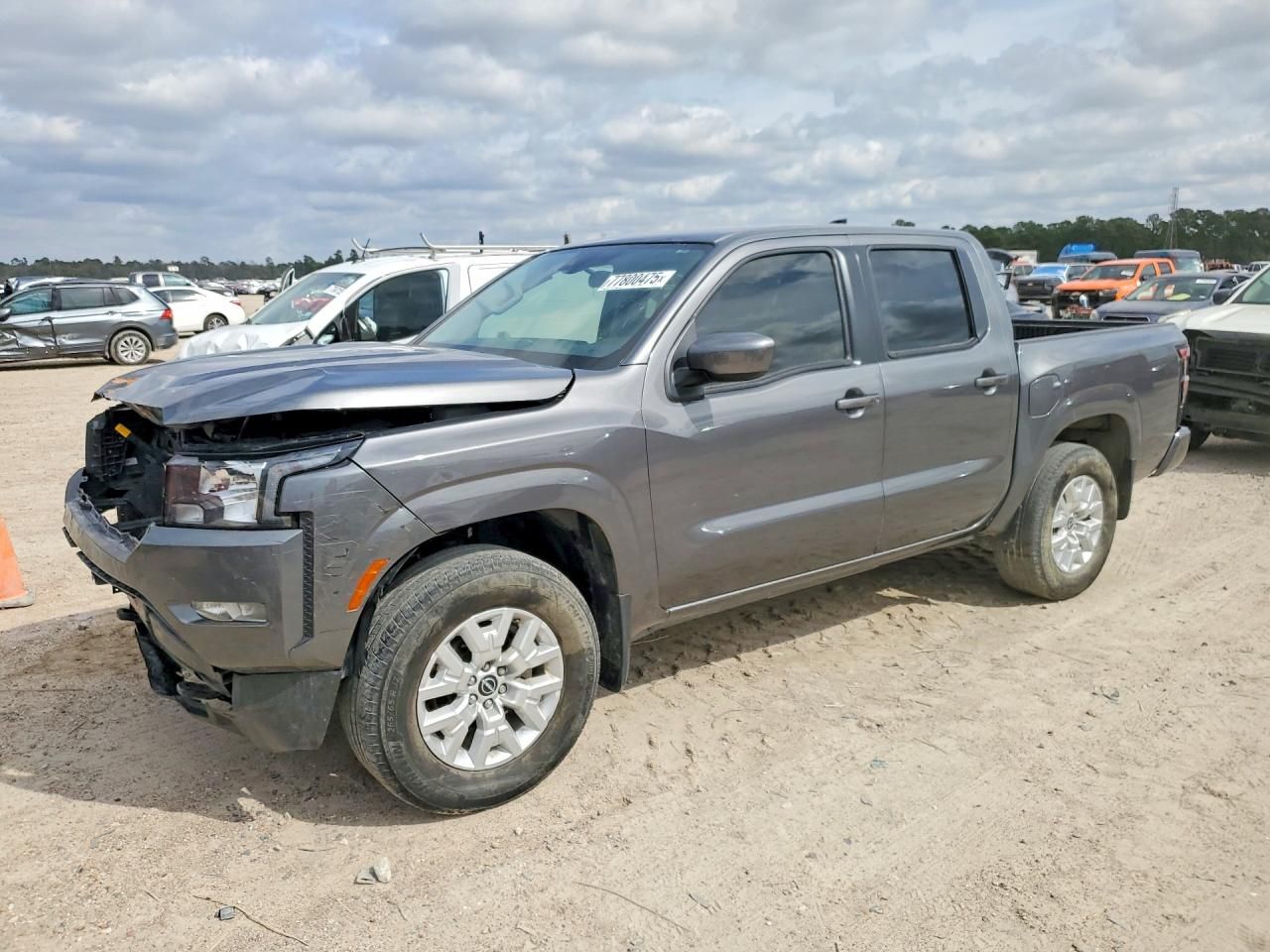 2022 Nissan Frontier s