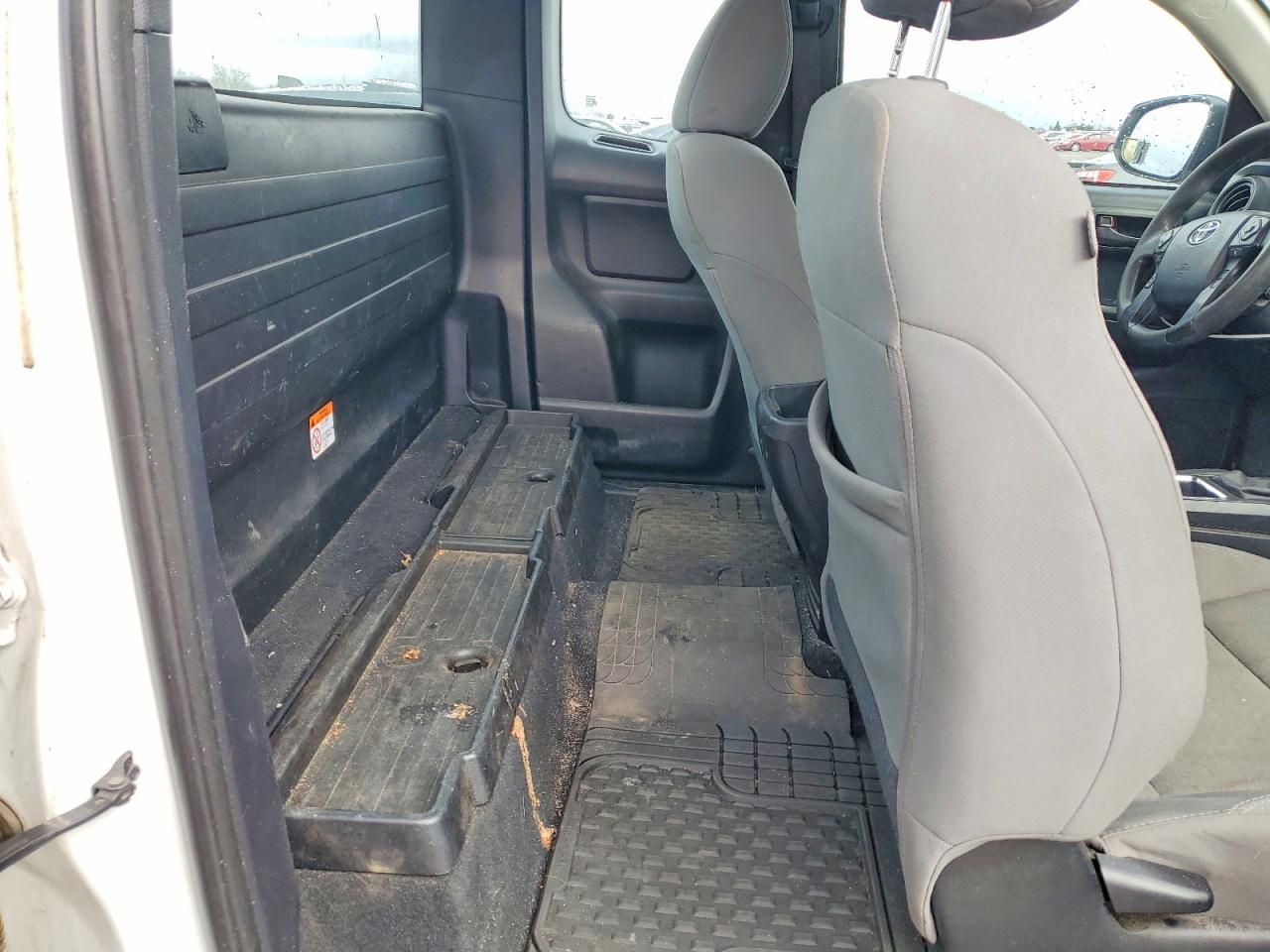2018 Toyota Tacoma SR