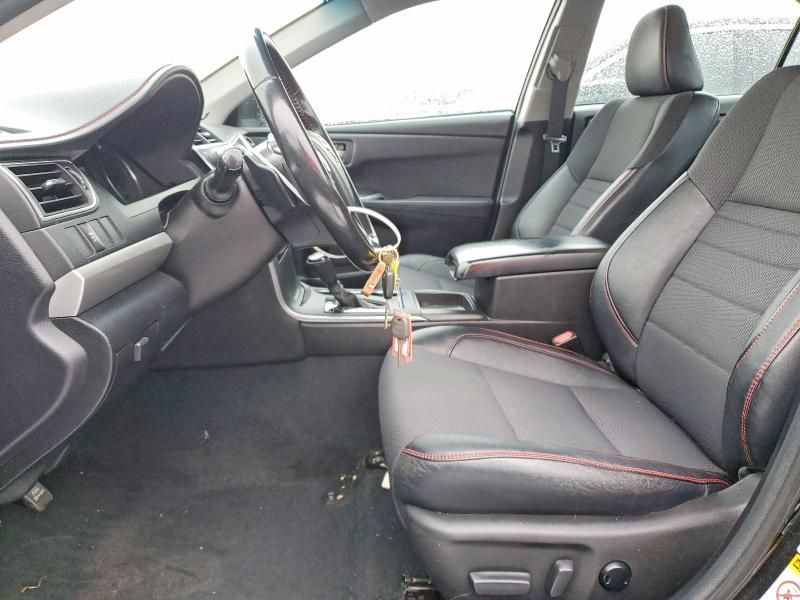 2016 Toyota Camry le