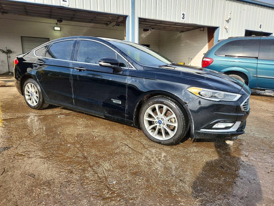 2017 Ford Fusion se Phev