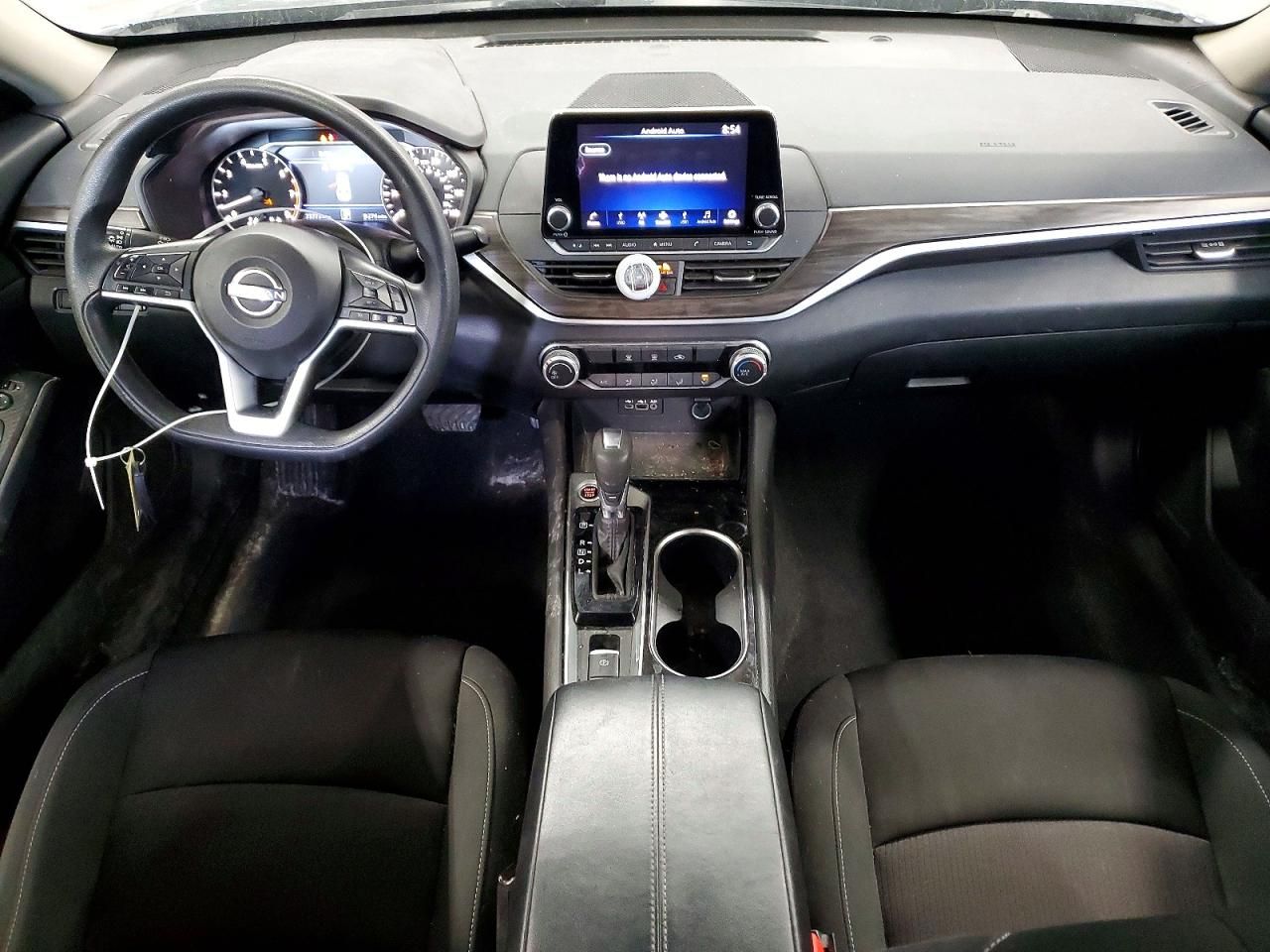 2024 Nissan Altima sv