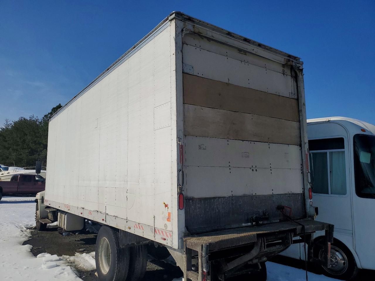 2007 Hino 268 BOX Truck