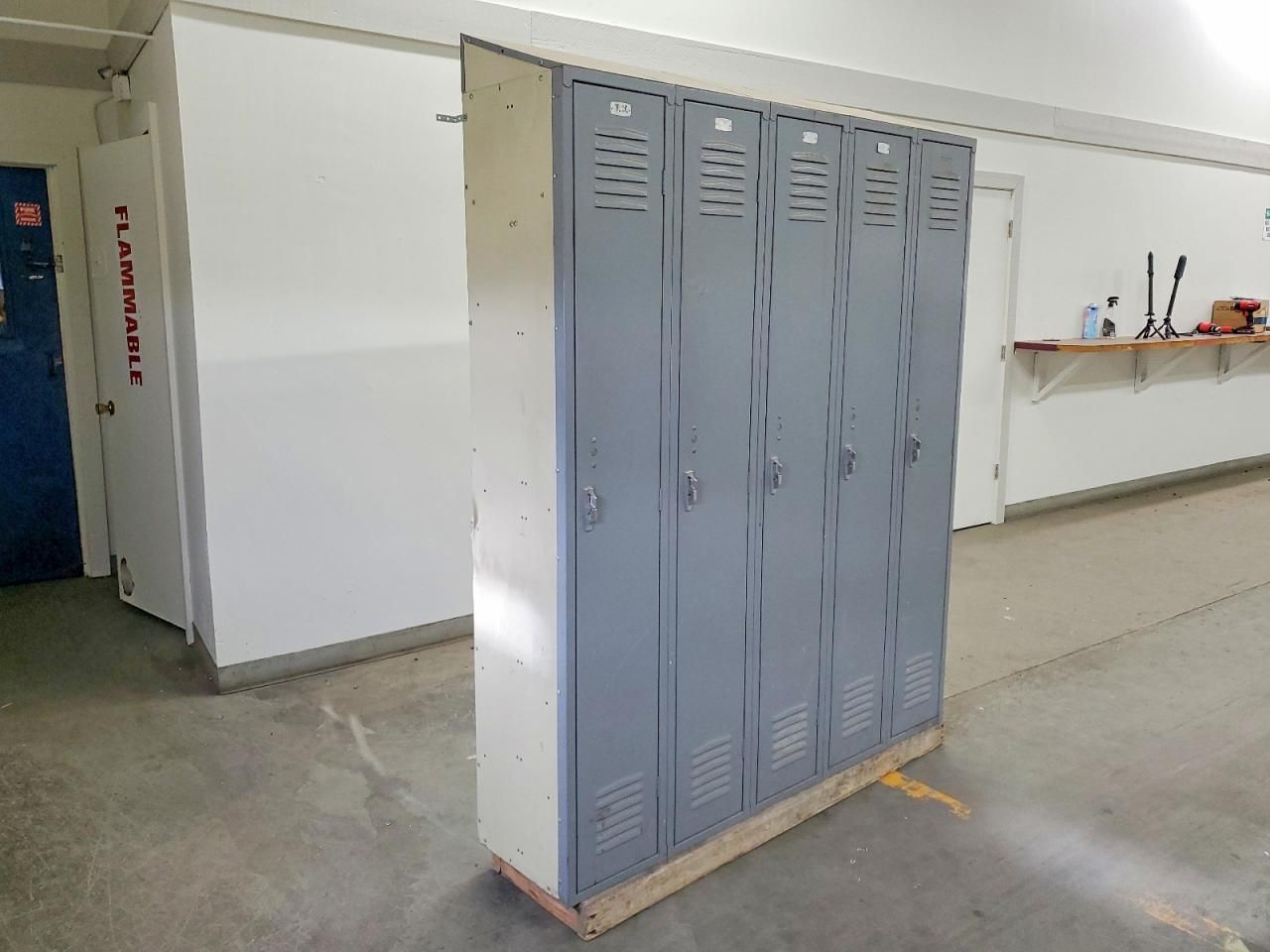 2000 Shop Lockers