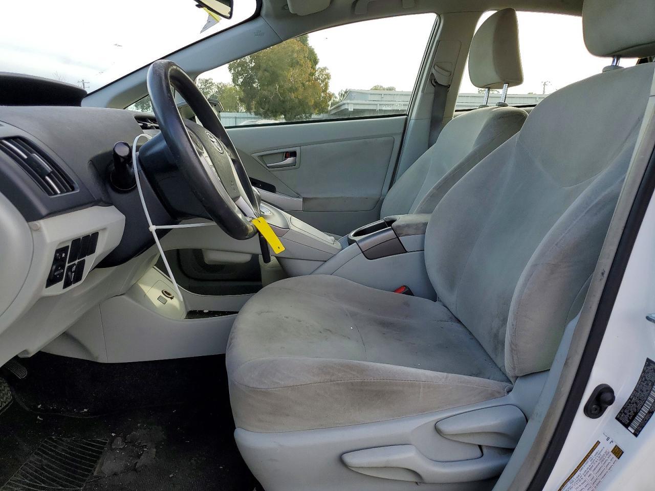 2014 Toyota Prius two