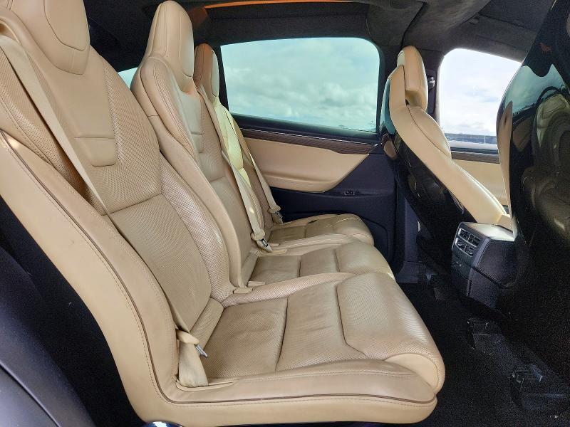 2016 Tesla Model x