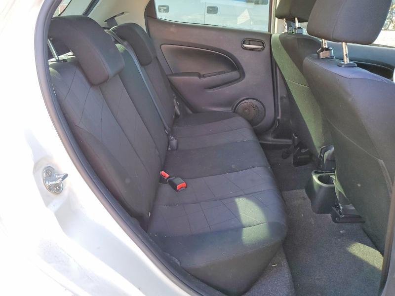 2014 Mazda 2 Sport