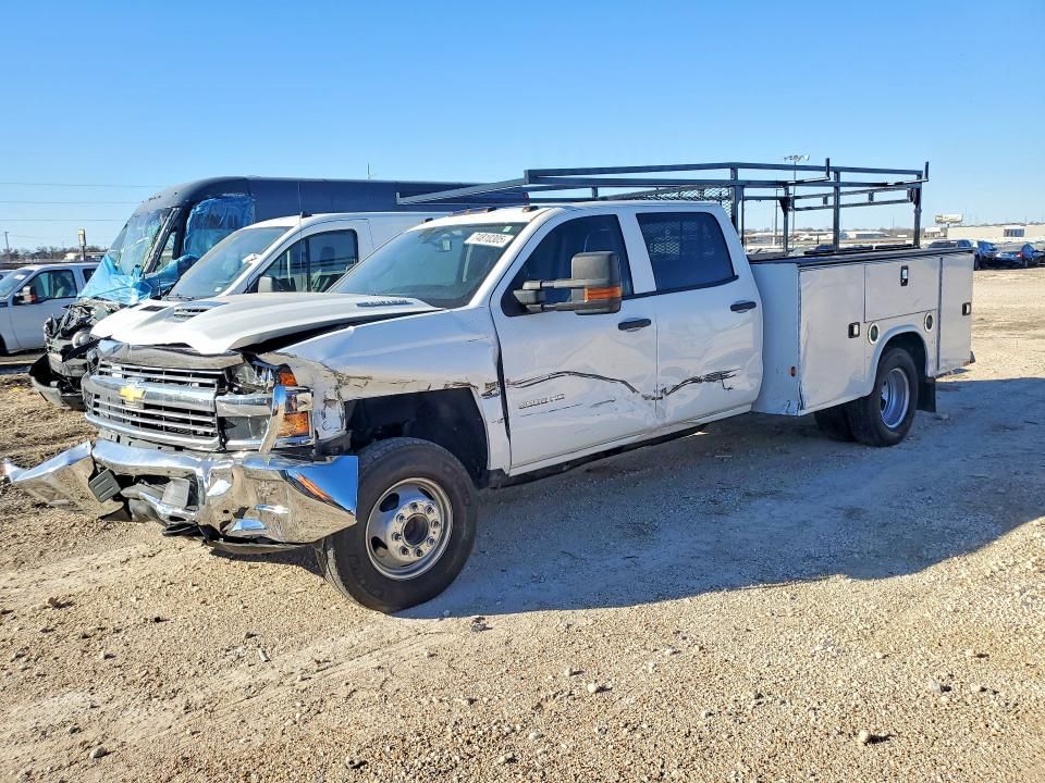 2018 Chevrolet Silverado Utility / Service Truck