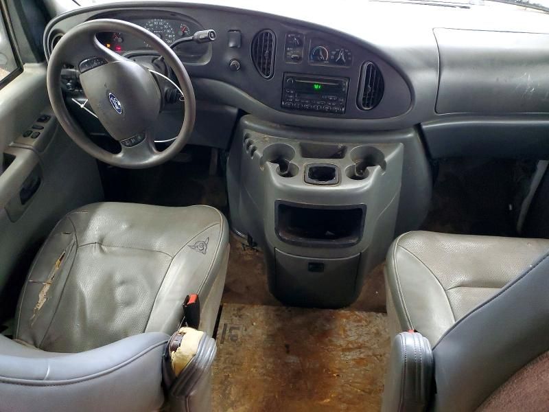 2003 Ford Econoline E350 Super Duty Wagon