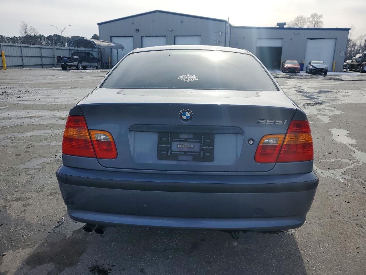 2003 BMW 325 i