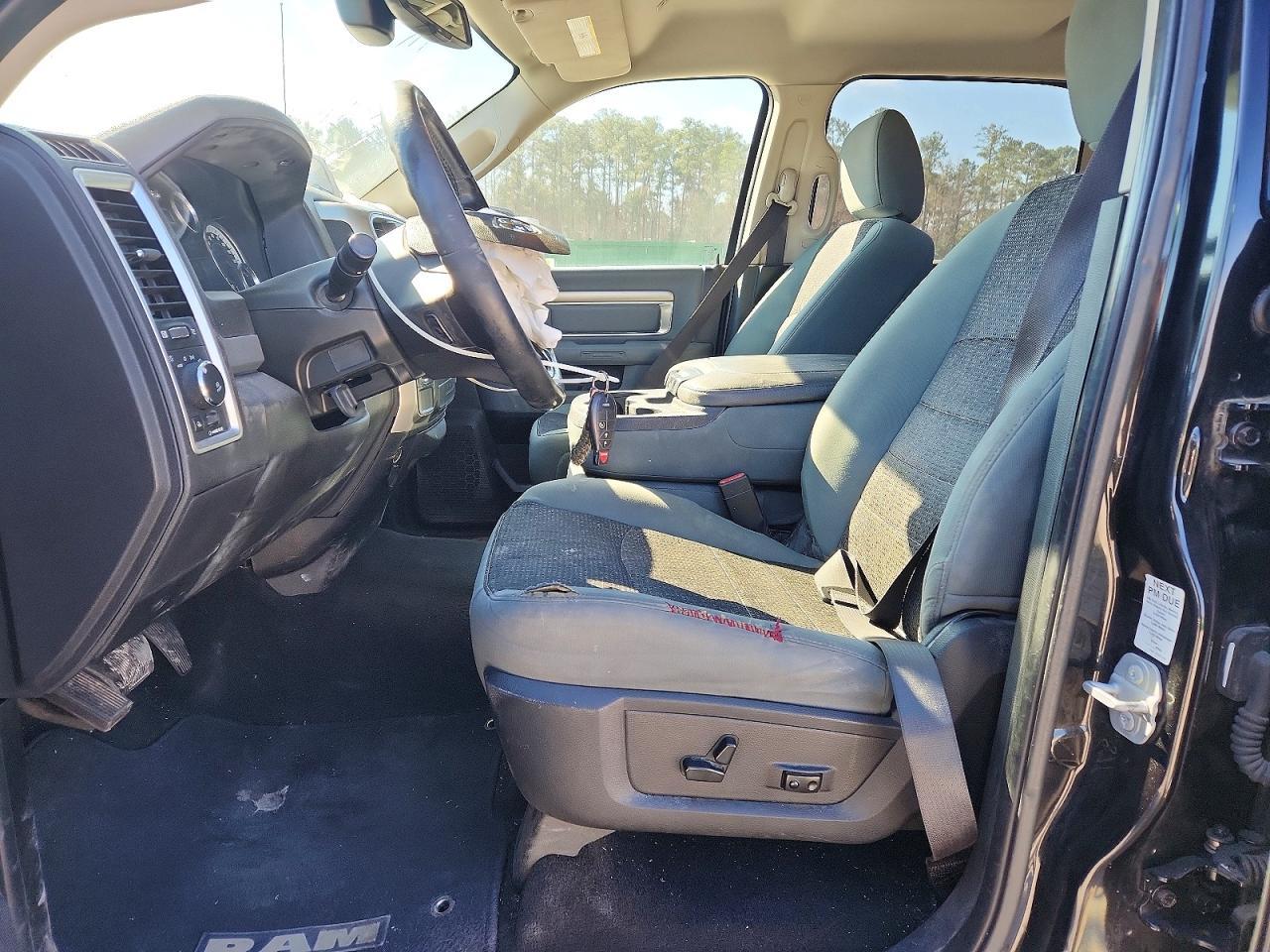 2017 Ram Trucks 1500 SLT