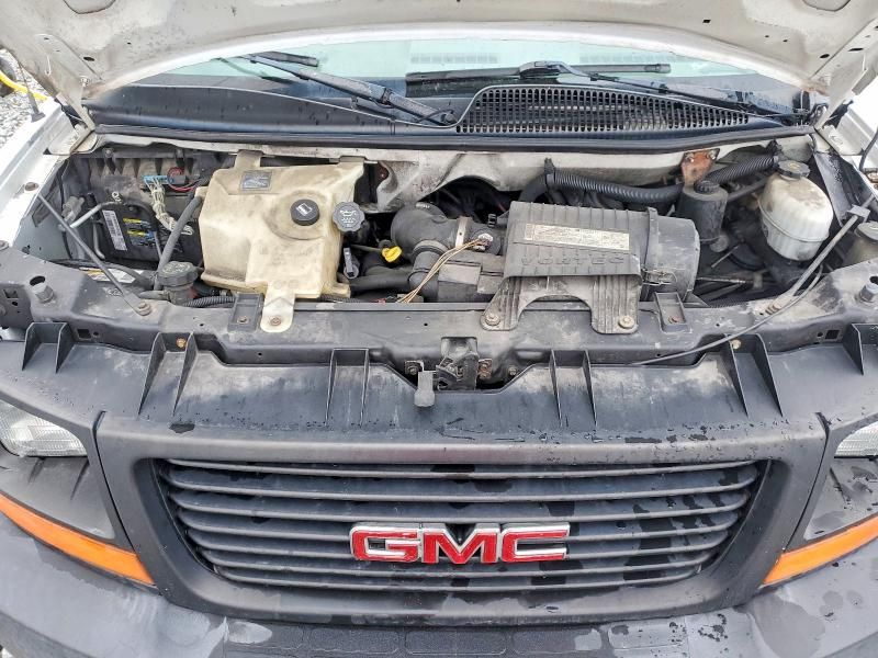 2006 GMC Savana 3500 Delivery Van